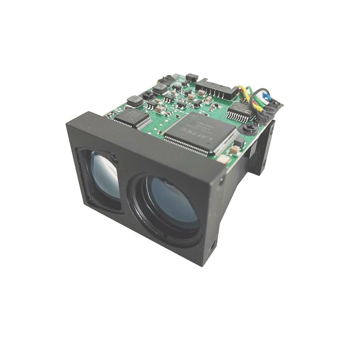 RX2000-M型红外激光测距模组是一款测距能力达到2500m, 应用于开放空间激光发射和接收的定制化光电探测传感组件, 它与用户光口、电口和机械定位无缝对接，集成于用户固定平台或移动平台的控制系统