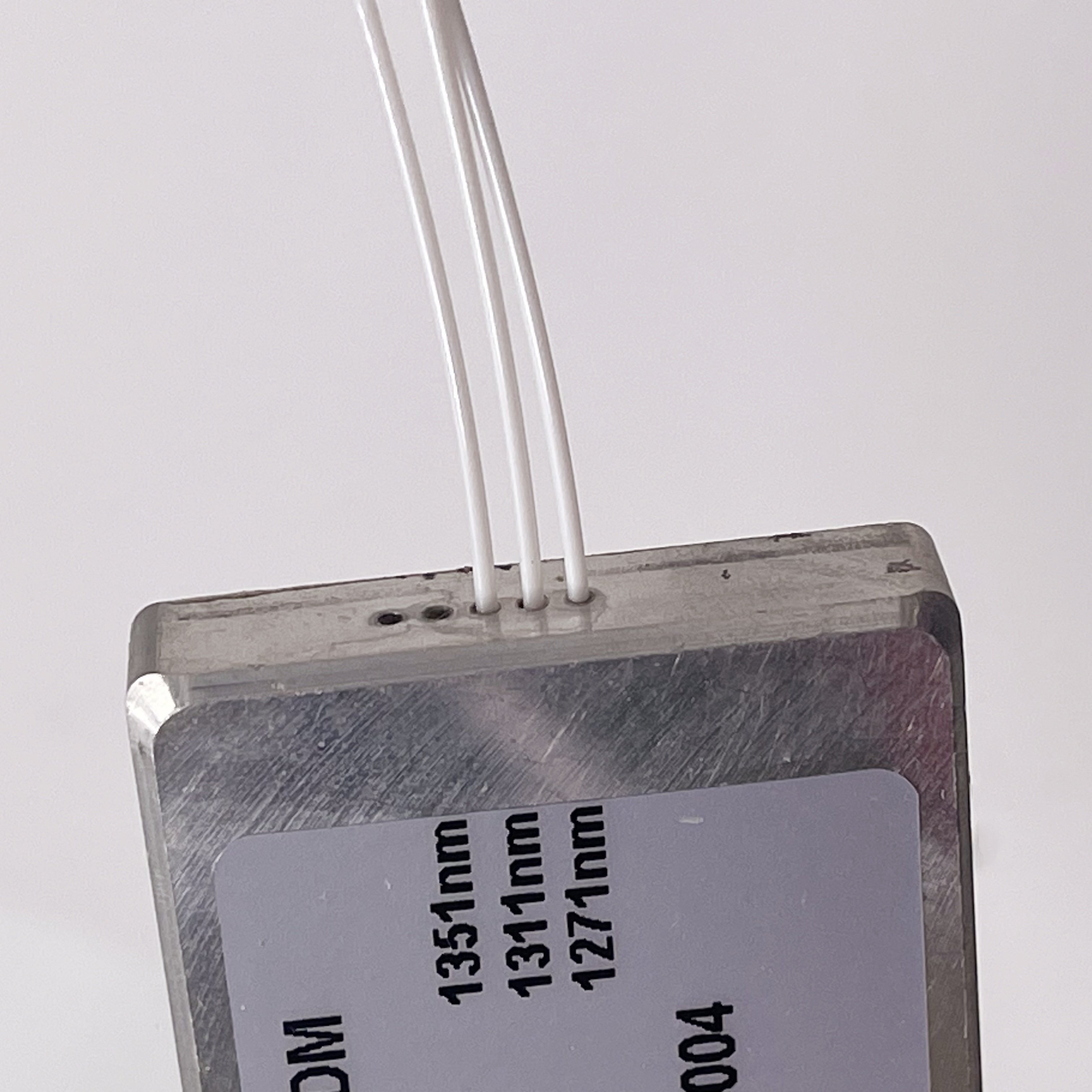 6通道低插损小型化CCWDM粗波分复用&解复用器件，自由空间二维平面设计，双侧出纤，超低插损